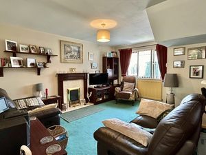 Lounge/Dining Area- click for photo gallery